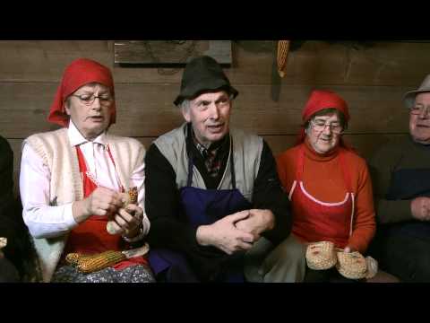 Ličkanje koruze / Peeling corn