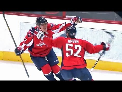 Alex Ovechkin ties it in the final minute