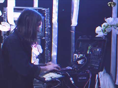 Metius (Jacco Gardner) - Improvisation live on Coco & The Frique