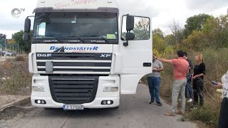 Кметът на Димитровград защитава общински път от 40-тонен камион