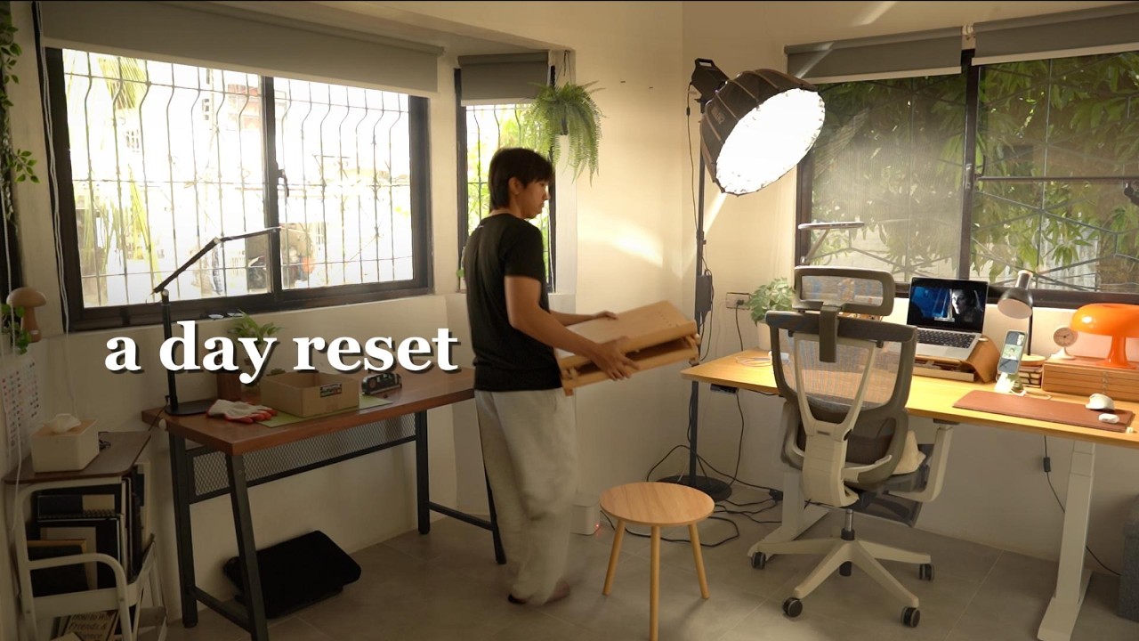 A Day Reset | Sketching & My New Desk Setup