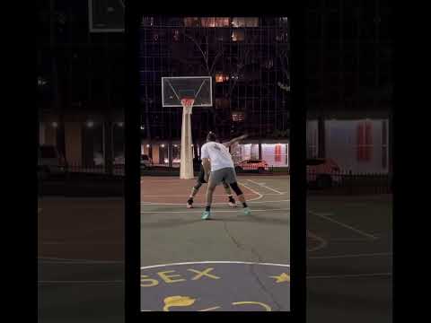When that first step catches then off guard🔥🔥🔥.. #basketball #handles #nba #shorts