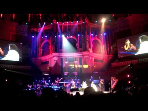 Yanni & Lauren Jelencovich - Nightingale Live in London 2014