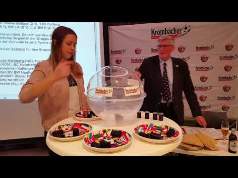 2017-11-03: Fussball: Begrüßung und Auslosung Ü32-Niedersachsen-Meisterschaft