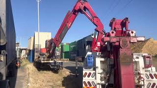 Crane Recovery – Trailer Lift with Sunken Landing Legs | Red Tow Effer 43TM