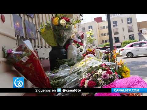 Video: Con flores, rinden homenaje a las víctimas del atentado en Moscú