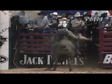 Roddy Brown bucks Jaron Nunnemaker - 99 PBR Finals