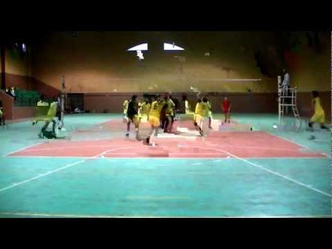 volley ball  ( 8) :D