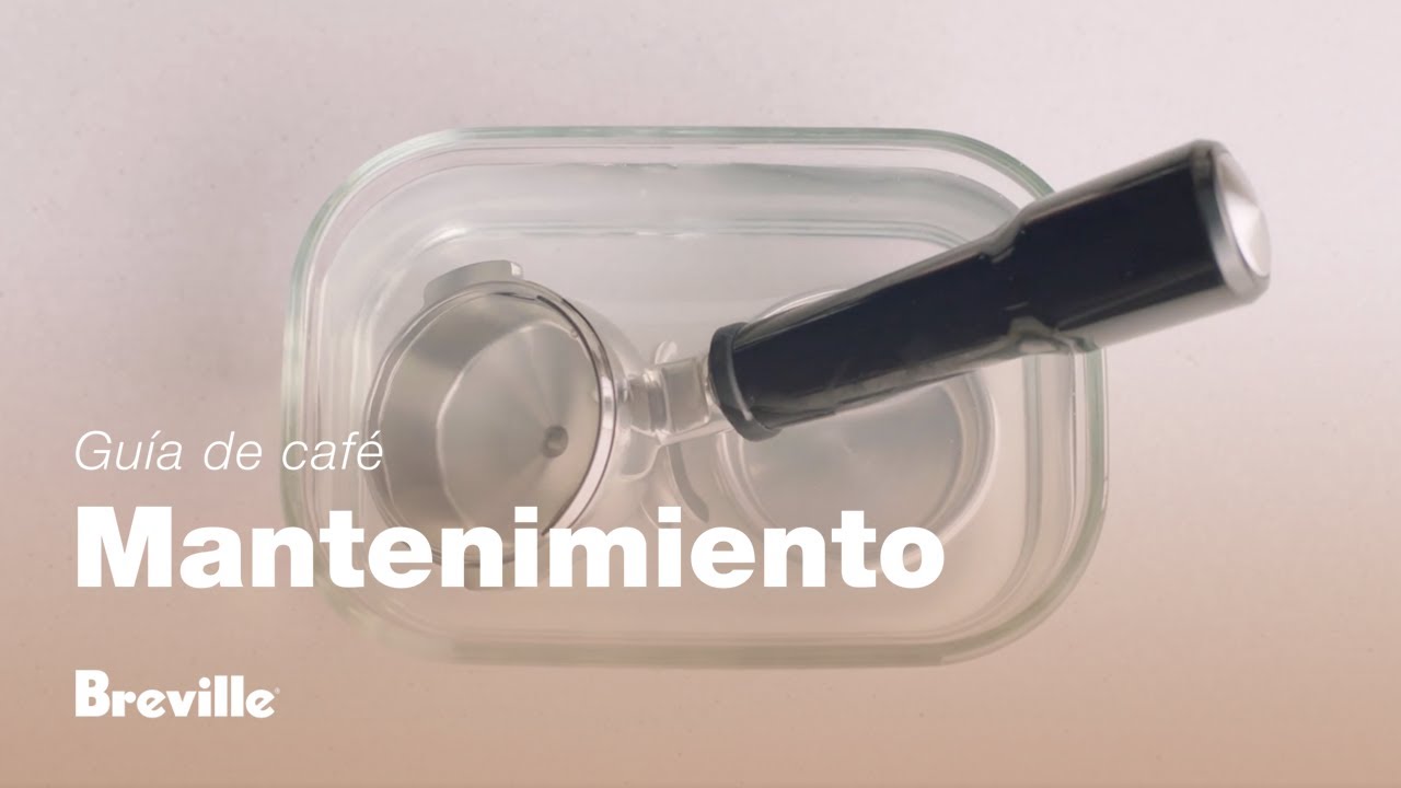 Cómo limpiar el portafiltro y la cesta del filtro