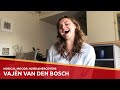 Vajèn van den Bosch zingt 'Astonishing' (Little Women) in de eerste 'Musical Moods: Huiskamercovers'