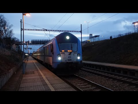 Krásný pozdrav od odjíždějícího řídícího vozu Sysel