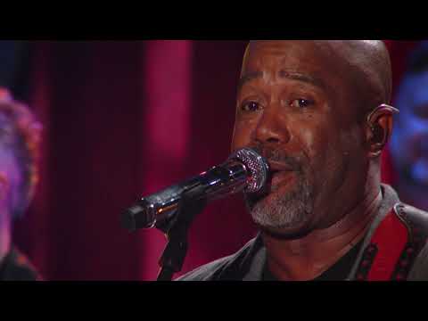 Darius Rucker: "Wagon Wheel" At New Year's Eve Live: Nashville's Big Bash