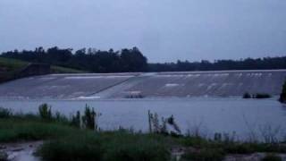 preview picture of video 'Lake Gilmer Dam and Spillway'