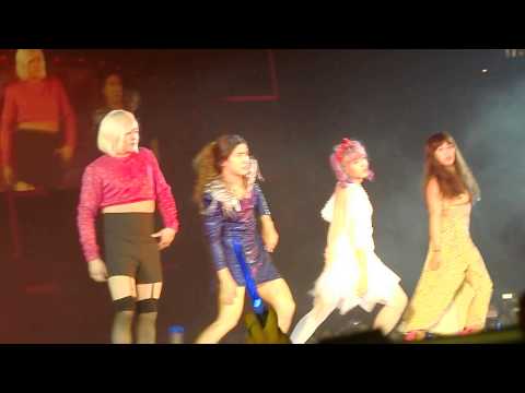 130616 super show 5 in hk- sungmin,siwon,kangin,ryeowook alone