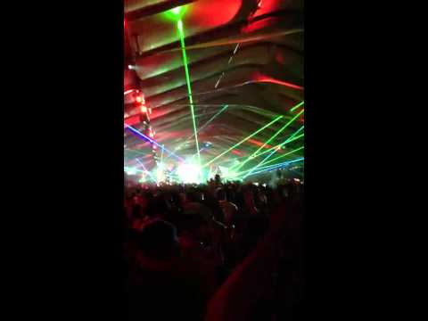 Sebastian Ingrosso playing Otto Knows-Million Voices (Nocturnal Wonderland 2012)