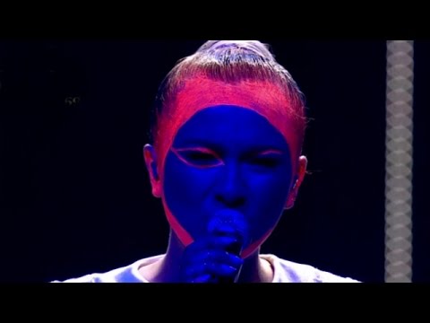 EMA 2015: Natalia Nykiel – „Bądź duży”
