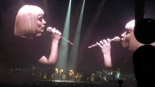 Vera/Bring the Boys Back Home/Comfortably Numb - Roger Waters - 9-12-17