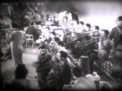 Will Bradley feat. Ray McKinley - "Barnyard Bounce"