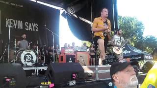 Relapsing-Beartooth live at Vans Warped Tour 2014