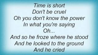 Morrissey - He Cried Lyrics