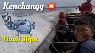 Download lagu Pompong kayu laju setara sped boat mp3 Download lagu Pompong kayu laju setara sped boat mp3