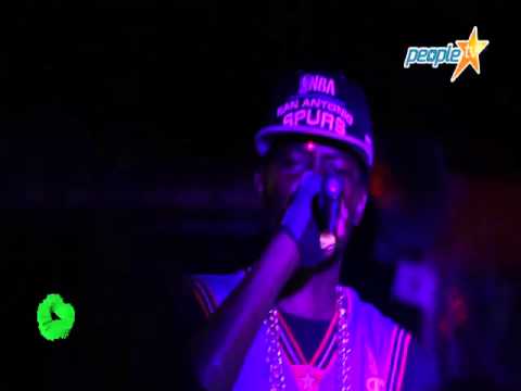 Hip Hop Boubs Regarder