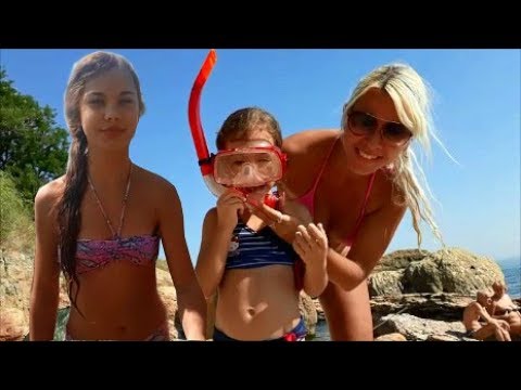 ОДЕССА . ДИКИЙ ПЛЯЖ . ТАЯ УЧИТСЯ НЫРЯТЬ / ODESSA . WILD BEACH . TAYA  DIVES