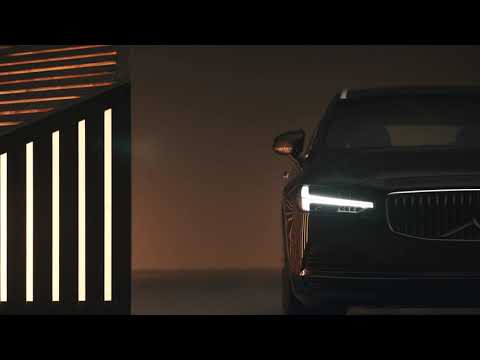 Studio Footage - the refreshed Volvo V90 Recharge