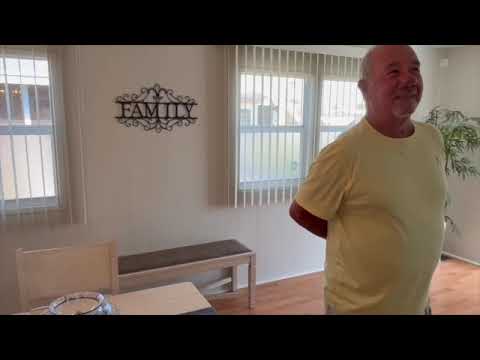 433 Bimini Ave: AFFORDABLE PARADISE LIVING IN A RESORT STYLE SETTING