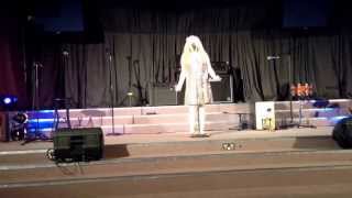 Don't Rain on My Parade (Barbara Streisand ) cover by Sophie Ramsay aged 10
