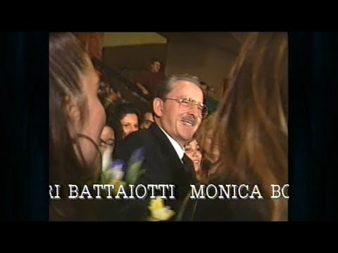 Domenico Modugno – Piove (Ciao ciao bambina) - Sigla di Sanremo 1989 - stereo
