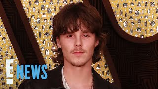 Download lagu Cruz Beckham Reacts to Brooklyn Beckham’s Victoria Beckham Dance Claim | E! News mp3