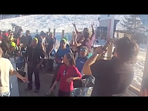 Live Sax & Drums in Italian Alps - Party Music (Dolce Beats)