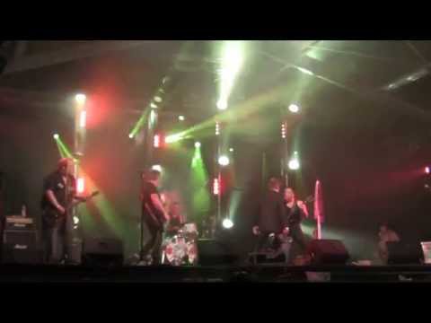 The rocket dogs - Ready to go (republica cover) yaxley festival
