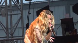 Demi Lovato - &quot;Hold Up&quot; and &quot;Get Back&quot; (Live in Del Mar 6-12-12)