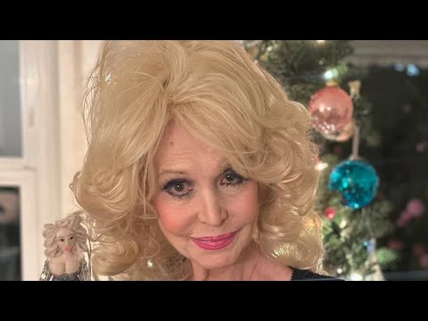 Linda Honeyman 🌸Proves Beauty Has No Age Limit | Divas Over 50