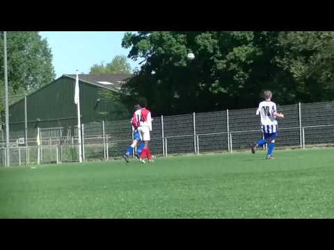 Isaiah Ahmed mooi doelpunt UVV JO12-1