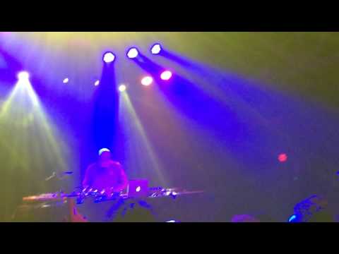 Sángo - "How Do You Love Me" by Xavier Omär @ Termimal West