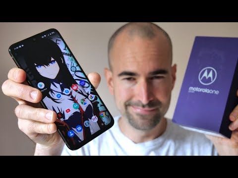 Motorola One Zoom | Unboxing & Full Tour