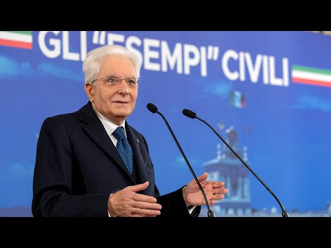 Mattarella alla cerimonia di consegna delle onorificenze OMRI