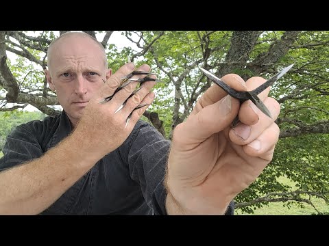 Fighting with Maki Bishi / Caltrops: One of the simplest and oldest martial arts weapons