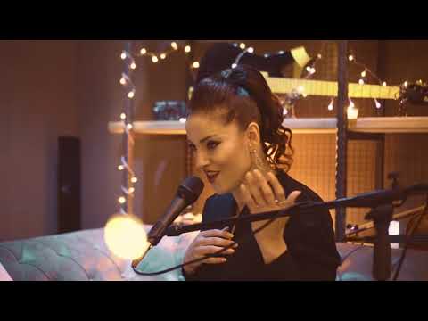 İnci Mercan   Ta Uzak Yollardan