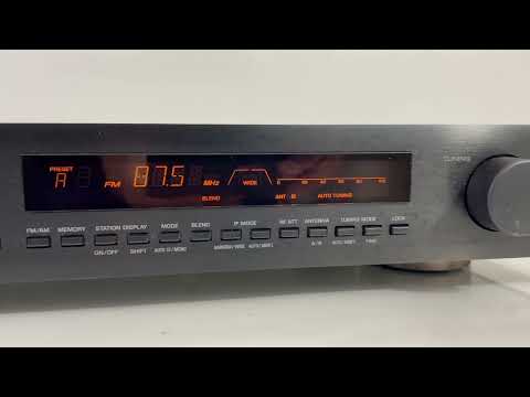 Yamaha TX-950 Natural Sound AM/FM Stereo Tuner