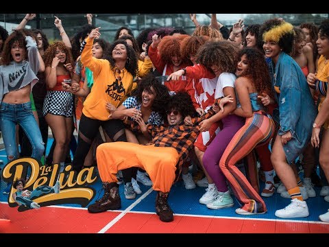 PJ Sin Suela - La Pelúa [Official Video]