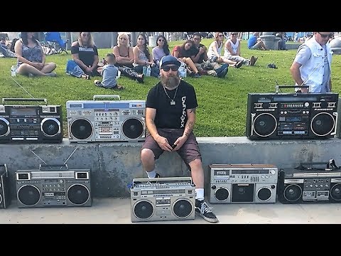 Vintage 80s Boombox Meets: Venice Beach 2017