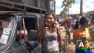 preview picture of video 'Manifestação da população de Acreúna - 17/04/2014'