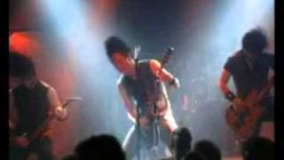 Trivium live 2005 &quot;Trooper- Master of Puppets- Walk&quot; medley