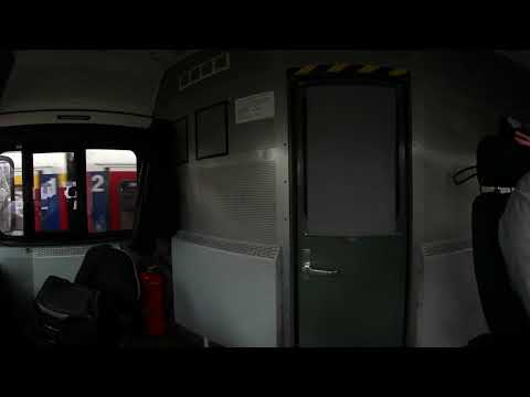 Einfahrt Zürich HB im Führerstand einer Re 450. Die Aufnahme stammt aus dem Februar 2017.