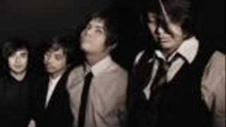 Download lagu GIGI- cinta palsu mp3 Download lagu GIGI- cinta palsu mp3