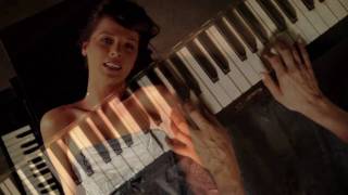 Laura Jansen - Single Girls (official video)